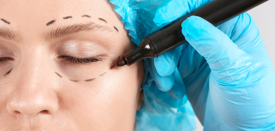 Plastic Surgeon in West Little River